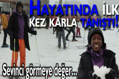 Hayatında ilk defa kar gören Afrikalı genç sevinçten havalara uçtu