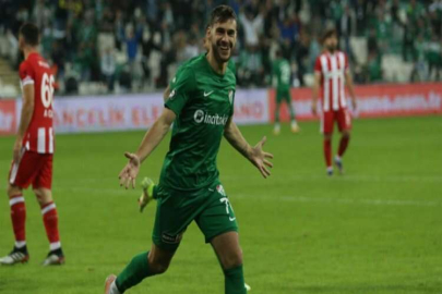 Bursaspor’da eksik futbolcular teknik ekibi düşündürüyor