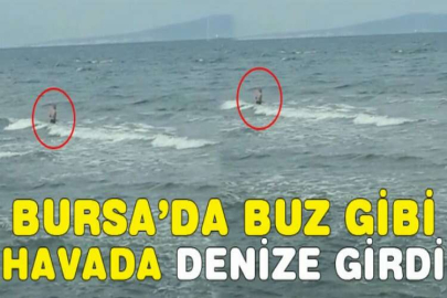 Bursa’da buz gibi havada denize girdi