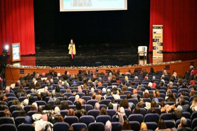 Büyükşehir’den eğitimcilere özel konferans