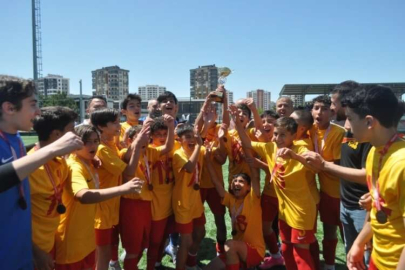 U13 Liginde şampiyon Kayserispor