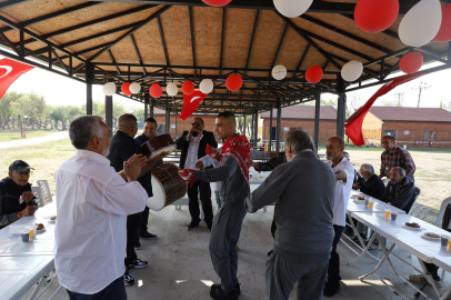 Mutluluğun adresi Konuk Evİ'nde asker eğlencesi