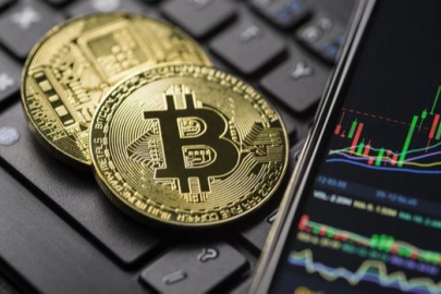 Bitcoin Fiyatı 35 Bin Doları Aştı: Nedeni ve Spekülasyonlar