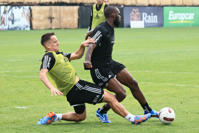 Beşiktaş, Antalyaspor maçı hazırlıklarına başladı