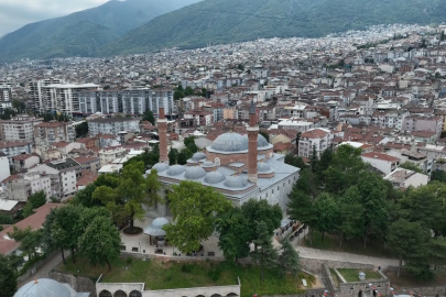 600 yıllık Yıldırım Bayezid Camisi'nin kitabesi yok