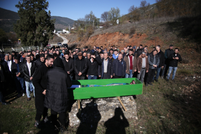 Acı dolu veda! 5 yaşındaki Deniz yürüyerek gitti! O tedaviden sonra hayatını kaybetti