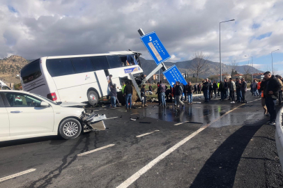 Taylandlı turistler ölümden döndü