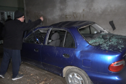 Gözlerine inanamadılar! Ortalık savaş alanına döndü! 5 araçta maddi hasara yol açtı