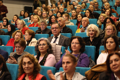 Dünya Gönüllüler Günü'nde “Kriz Dönemlerinde Sivil Toplum” söyleşisi