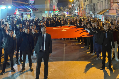 Bursa Ülkü Ocakları’ndan “teröre lanet” yürüyüşü!