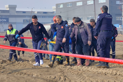 Fabrika inşaatı çökünce 6 işçi yaralandı