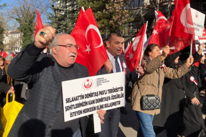 Gaziler ve şehit yakınlarından DEM Parti önünde eylem