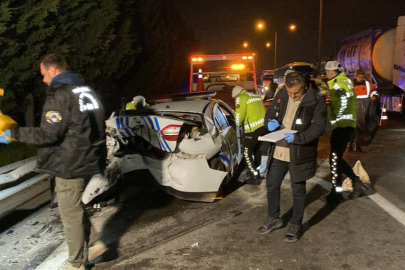 TEM Otoyolu’nda kovalamaca kazayla bitti: 14 göçmen, 4 polis yaralı