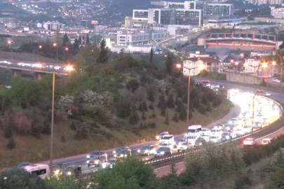 Kocaeli Geçişinde Bayram Trafiği Yoğunluğu