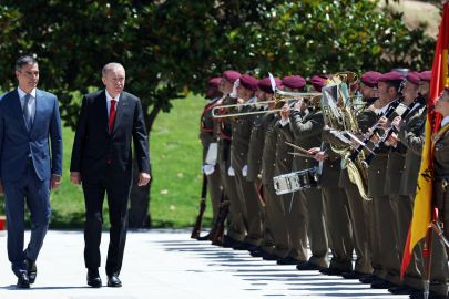 Recep Tayyip Erdoğan'a İspanya'da Resmi Törenle Karşılama