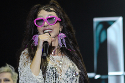 Kiraz Festivali'nde KÖFN ve Hande Yener Sahne Aldı