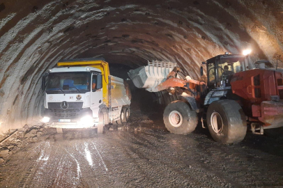 Kilimli-Muslu Tünel Projesinde Yarıya Gelindi: Çalışmalar Hız Kesmeden Devam Ediyor