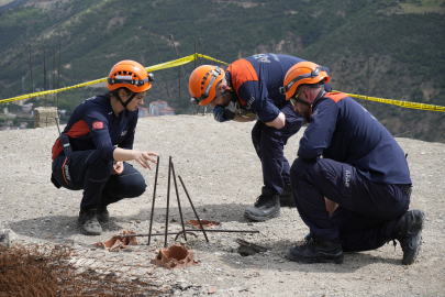 Deprem Tatbikatı Hızlı Müdahaleyle Başarıyla İcra Edildi