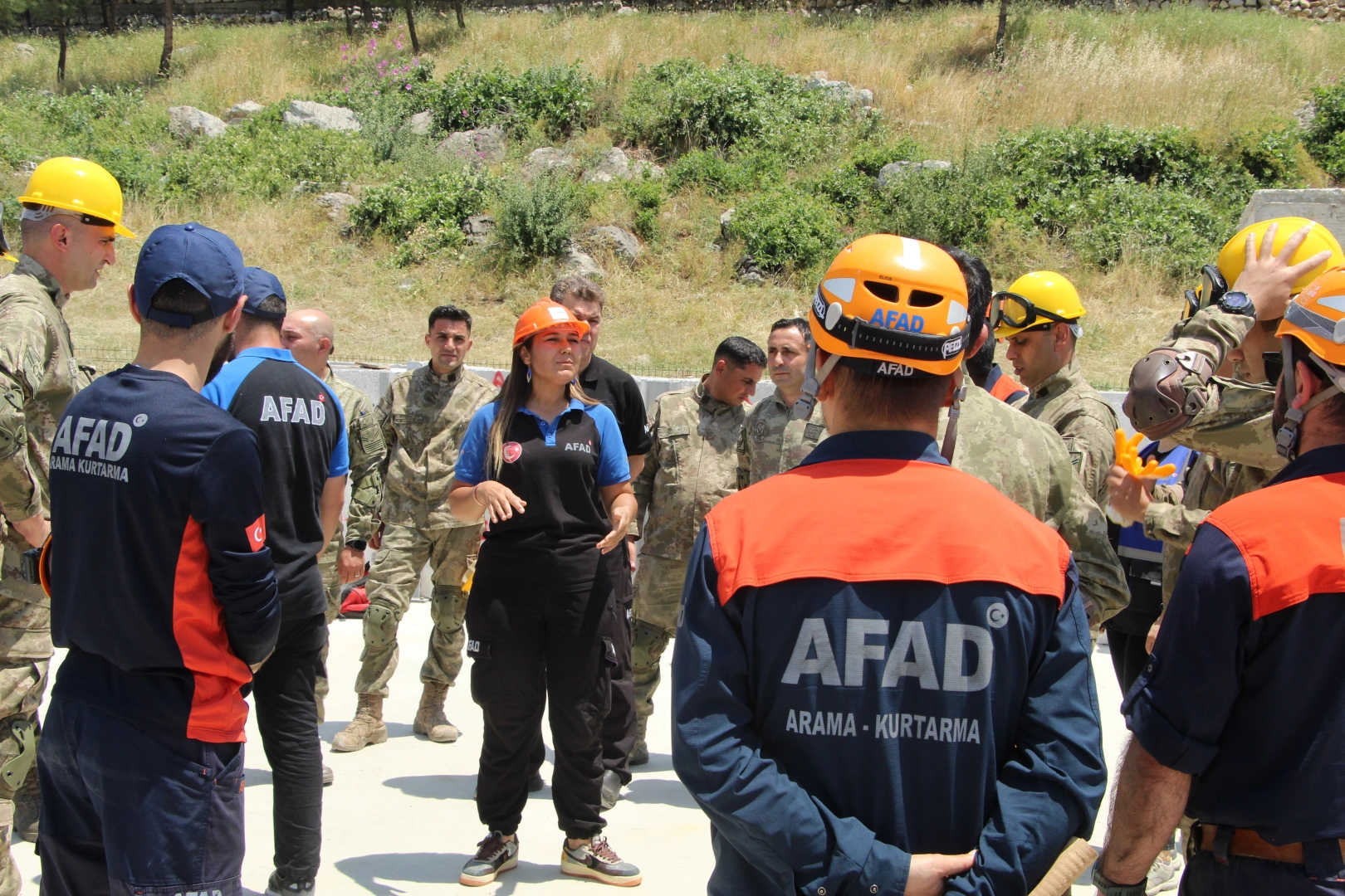 Şırnak'ta 600 Mehmetçik AFAD gönüllüsü olmak için eğitim alıyor