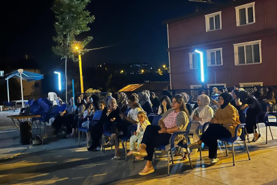 Yenimahalle Köyü'nde Kadınlara Özel Açık Hava Sinema Keyfi