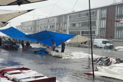 Gemlik'te Yağış Hayatı Felç Etti