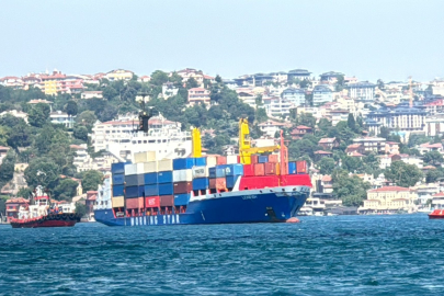 İstanbul Boğazı’nda Gemi Arıza Yaptı, Boğaz Trafiği Askıya Alındı