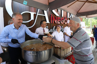 ‘'İnegöl'de aşure gibi renkli bir çiçek bahçesi'' 