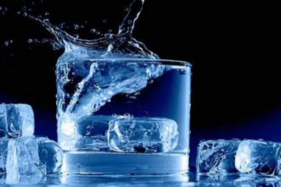 Dikkat! Buzlu Su İçmenin Sağlığınıza Verdiği Zararlar