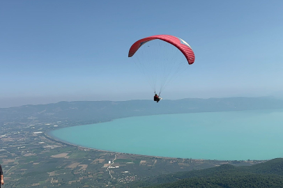 İznik Gölü'nün Büyüleyen Görüntüsü Turist Akınına Uğrattı!