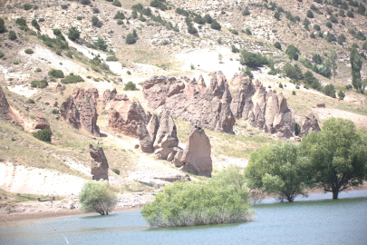 Kars'ın Peri Bacaları Turizme Kazandırılmayı Bekliyor