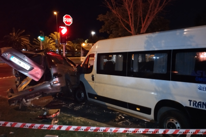 Kartal'da Seyir Halindeki Otomobil Kontrolden Çıktı