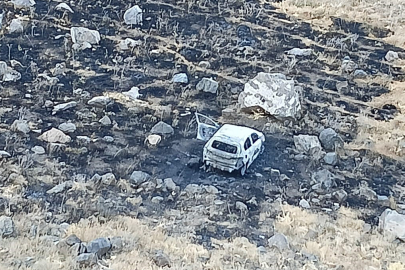 Hakkari'de Araç Kül Oldu