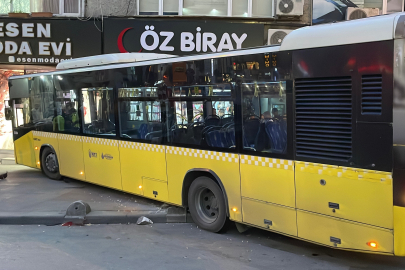 İETT otobüsü gelinlik mağazasına daldı!