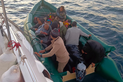 Yunan Unsurları Tarafından Türk Kara Sularına Geri İtilen 13'ü Çocuk 29 Göçmen Kurtarıldı