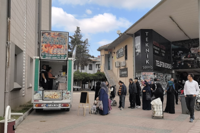 "Terör elebaşı Fetullah Gülen'in gebermesinin şerefine ve şehit düşen tüm vatandaşlarımızın hürmetine"