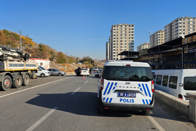 Bıçaklı kavgada 13 yaşındaki çocuk ağır yaralandı