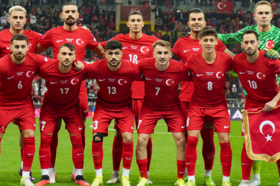 A Milli Futbol Takımı, A Ligi Peşinde