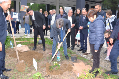 Bursa Uludağ Üniversitesi’nde Fidan Dikimi