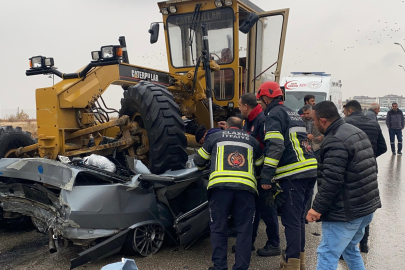 Greyderin Altına Giren Sürücü Feci Şekilde Can Verdi