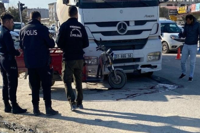 Beton Mikseri Motosiklete Çarptı: 1 Ölü