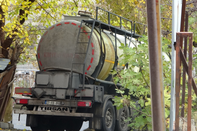 Virajı Alamayan Bir Tanker, Bariyerlere Çarptı