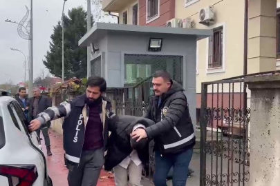 Sakarya'da Korkunç Olay: 3 Ay Önce Evlendiği Eşini Defalarca Bıçakladı!