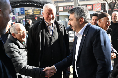 Oktay Yılmaz, Cuma Namazı Sonrası Hemşehrileriyle Buluştu