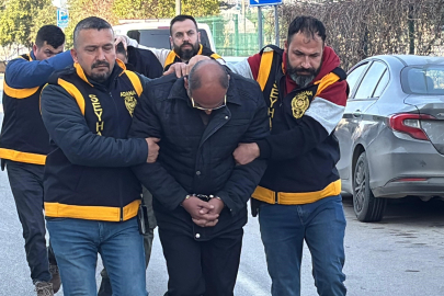 Müstakil Evde 13 Ruhsatsız Silah Ele Geçirildi